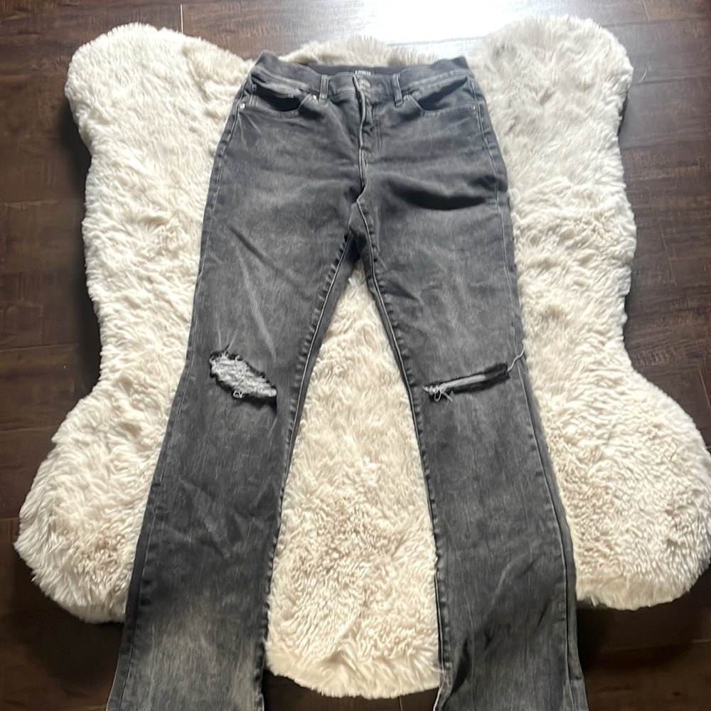 Express gently worn gray distressed jeans 😎